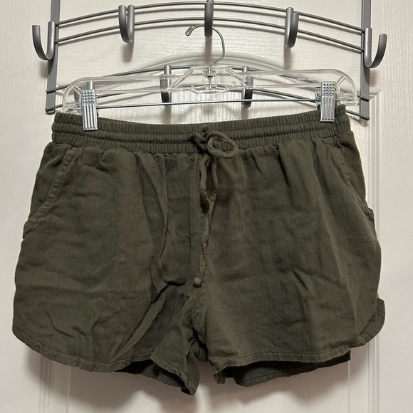 Universal Thread Shorts Womens Small S Green Rayon Blend Comfy Stretchy Waist - Picture 1 of 12